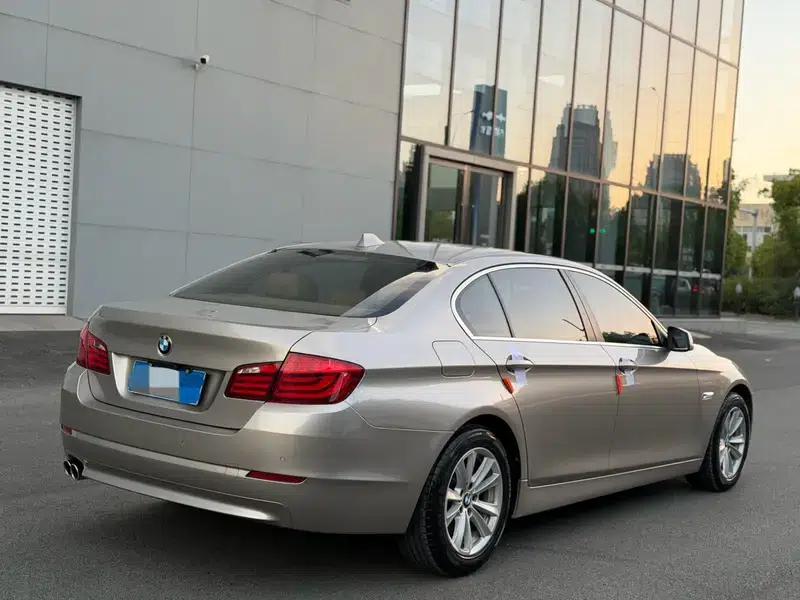 BMW 5 Series 2012 520Li Elegant Edition — миниатюра 6