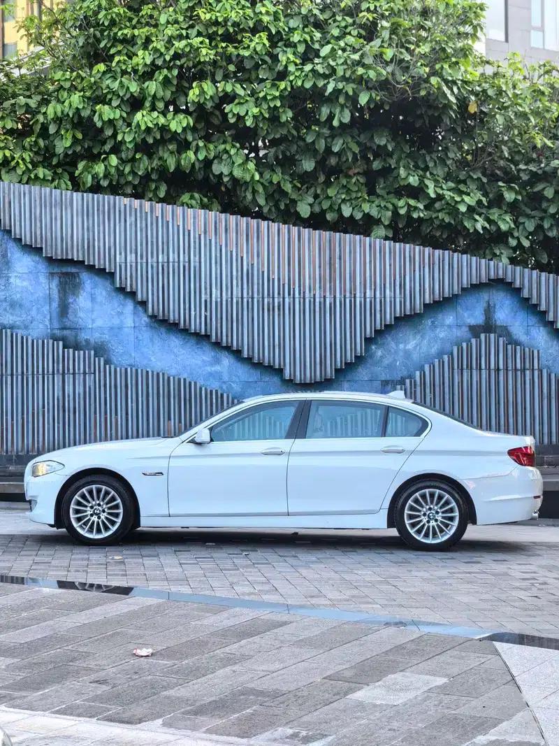 BMW 5 Series 2012 535Li Leading Edition — миниатюра 3