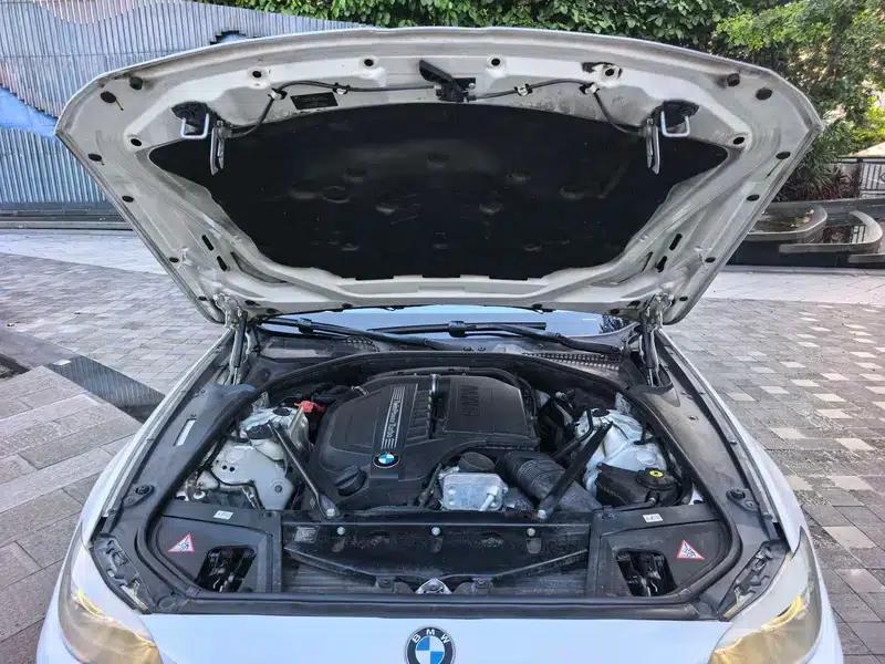 BMW 5 Series 2012 535Li Leading Edition — миниатюра 6