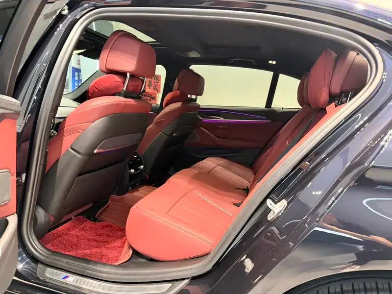 2023 BMW 5 Series 530Li Luxury M Sport Package — миниатюра 16