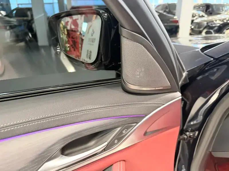 2023 BMW 5 Series 530Li Luxury M Sport Package — миниатюра 6