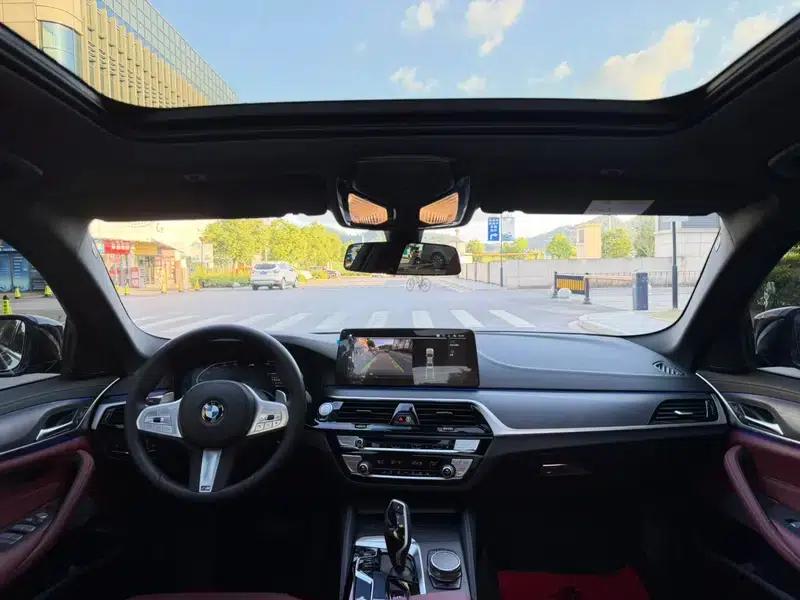 2023 BMW 5 Series Facelift 530Li Leading Edition M Sport Package — миниатюра 12