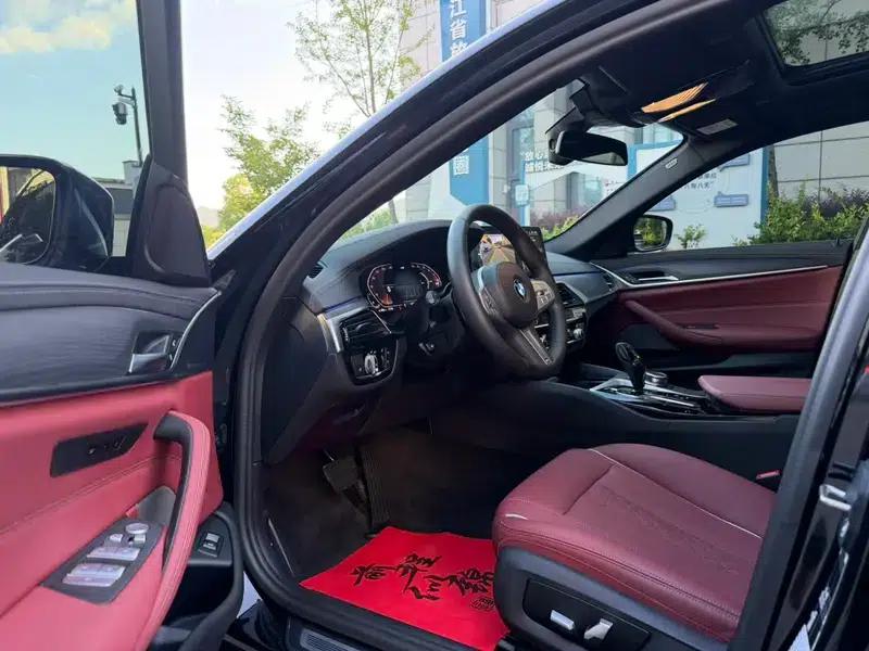 2023 BMW 5 Series Facelift 530Li Leading Edition M Sport Package — миниатюра 14