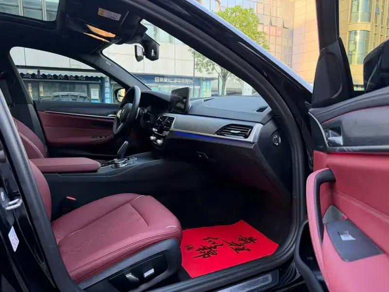 2023 BMW 5 Series Facelift 530Li Leading Edition M Sport Package — миниатюра 17