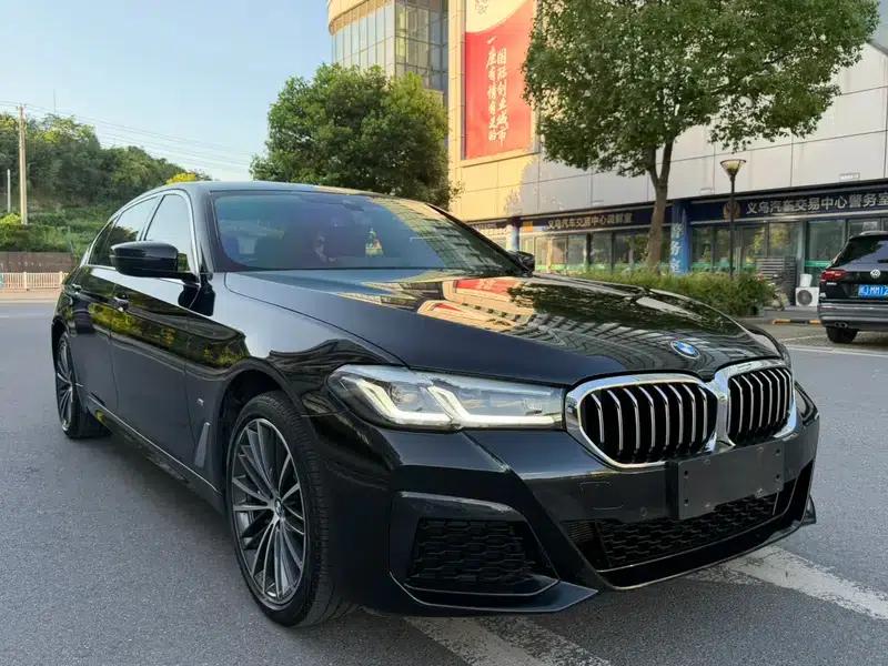 2023 BMW 5 Series Facelift 530Li Leading Edition M Sport Package — миниатюра 3
