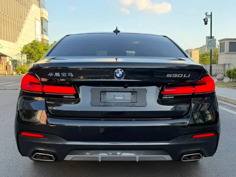 2023 BMW 5 Series Facelift 530Li Leading Edition M Sport Package — миниатюра 6
