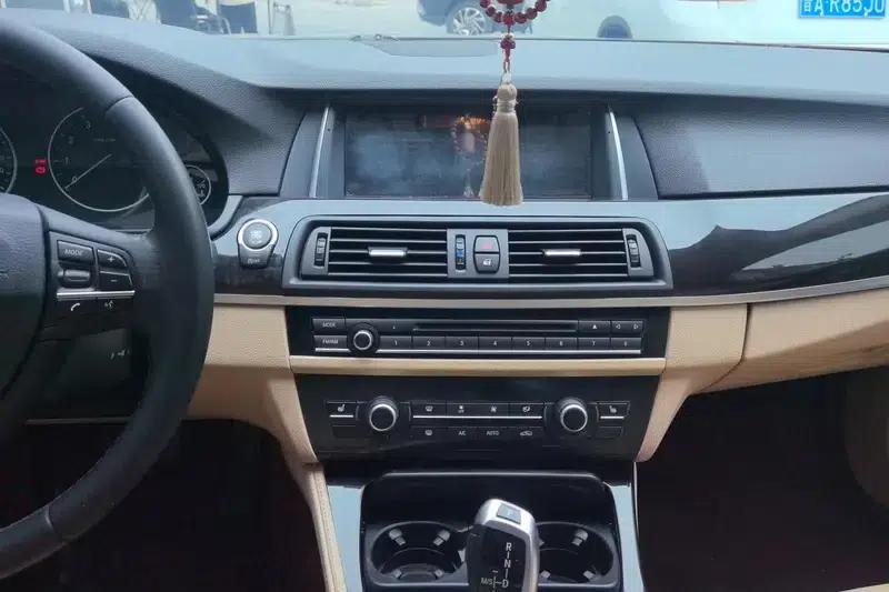 2013 BMW 5 Series 525Li Excellence Edition — миниатюра 14