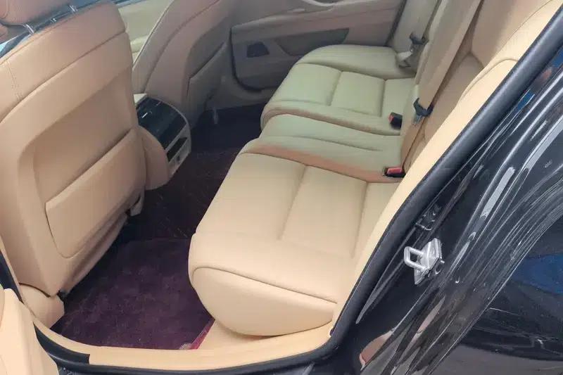 2013 BMW 5 Series 525Li Excellence Edition — миниатюра 17