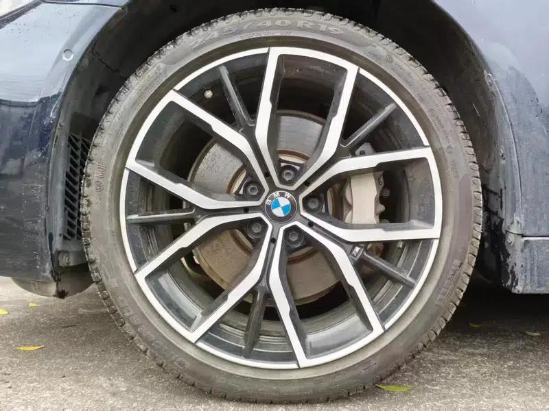 2022 BMW 5 Series, third facelift, 530Li Luxury M Sport Package — миниатюра 6