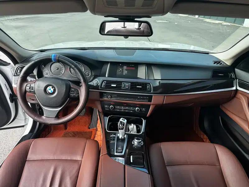 BMW 5 Series 2017 525Li Leading Edition — миниатюра 11