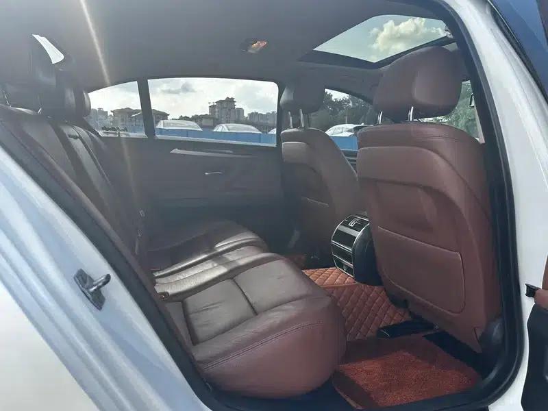 BMW 5 Series 2017 525Li Leading Edition — миниатюра 17