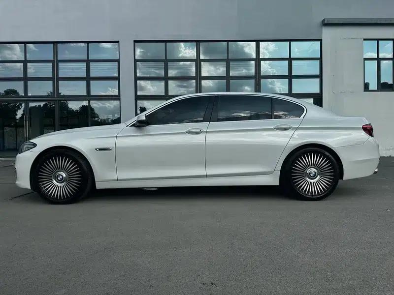 BMW 5 Series 2017 525Li Leading Edition — миниатюра 4