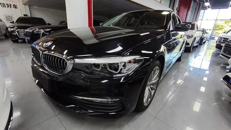 BMW 5 Series 2018 528Li Launch Special Edition — миниатюра 12