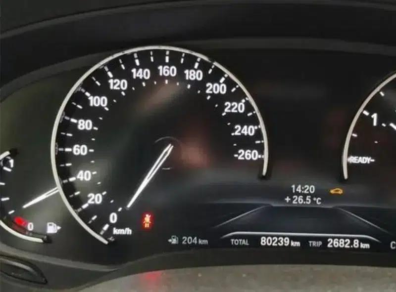 BMW 5 Series 2018 528Li Launch Special Edition — миниатюра 16