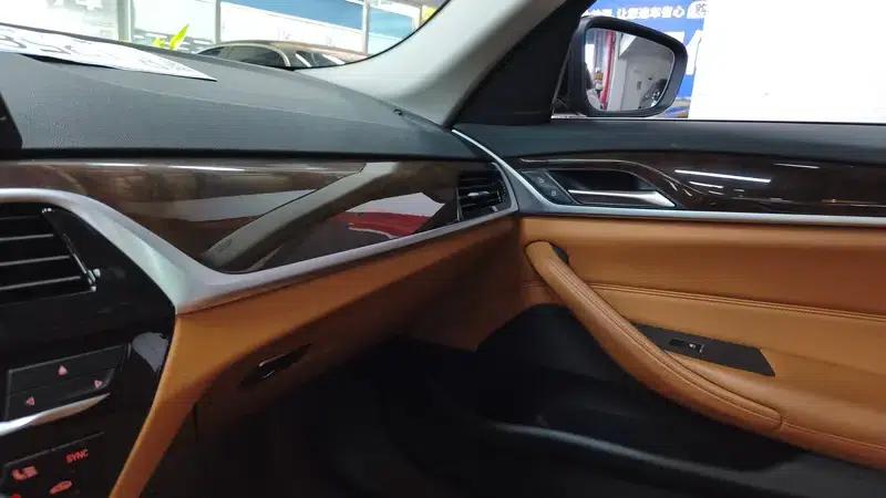 BMW 5 Series 2018 528Li Launch Special Edition — миниатюра 8
