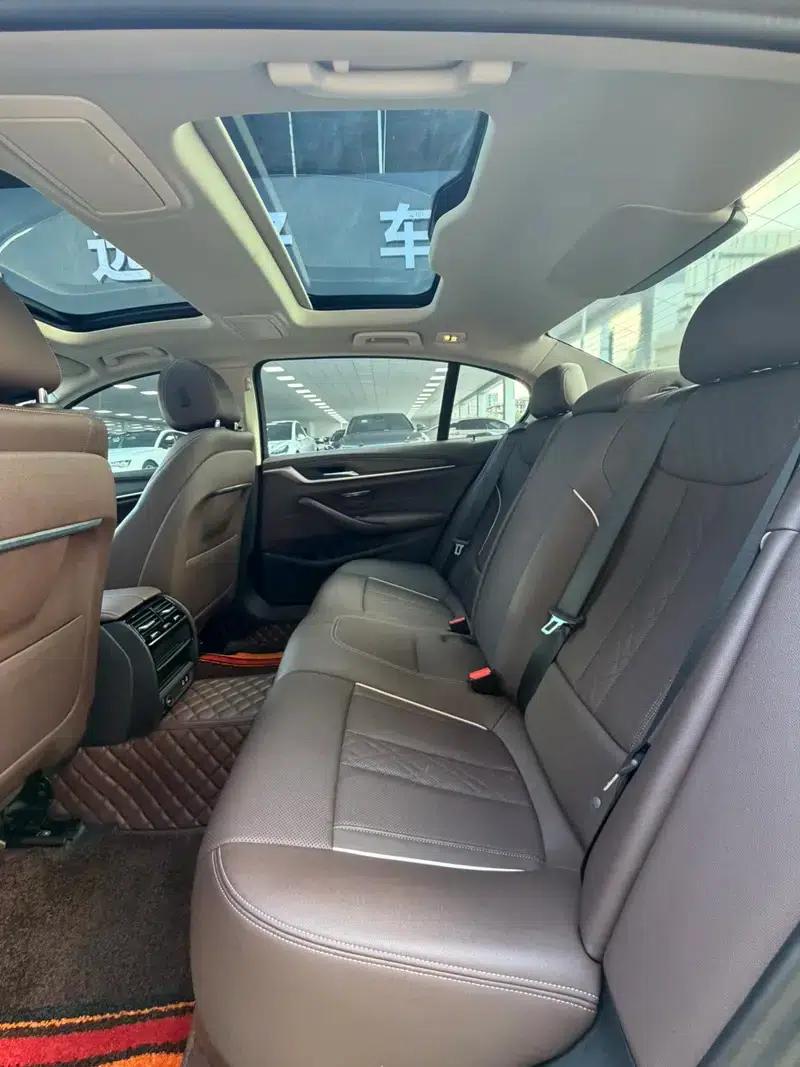 BMW 5 Series 2021 530Li Leading Luxury Package — миниатюра 9
