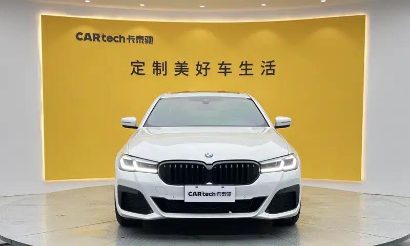 2022 BMW 5 Series 530Li xDrive M Sport Package — миниатюра 2