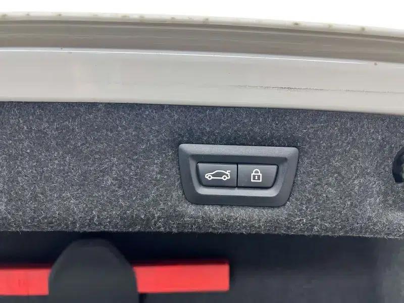 2022 BMW 5 Series 530Li xDrive M Sport Package — миниатюра 20