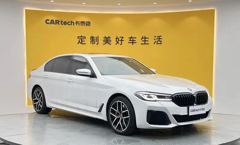 2022 BMW 5 Series 530Li xDrive M Sport Package — миниатюра 3