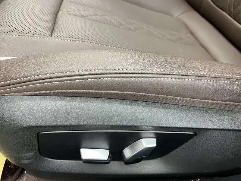 2022 BMW 5 Series 530Li xDrive M Sport Package — миниатюра 30