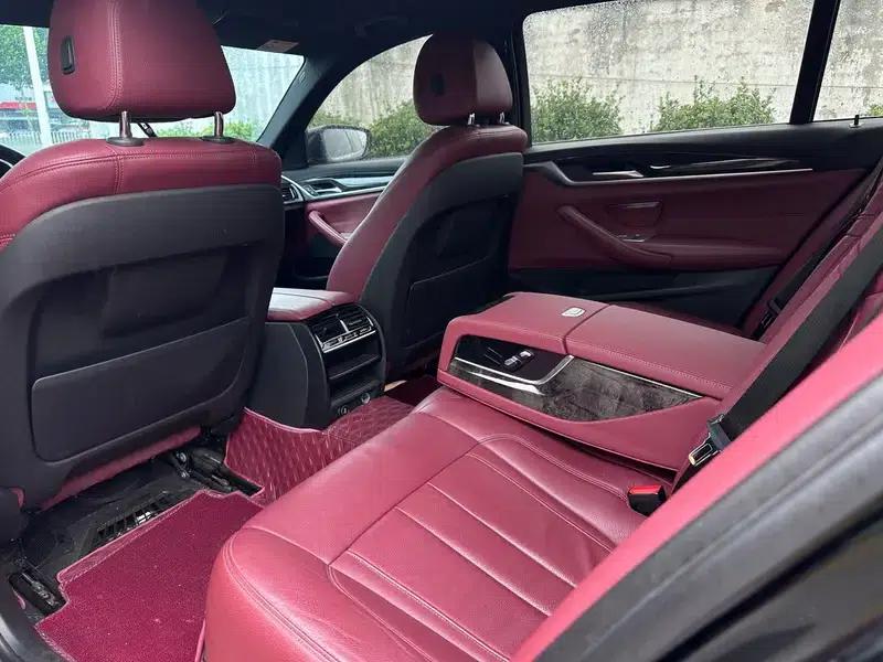 2018 BMW 5 Series 530Li Leading Edition M Sport Package — миниатюра 9
