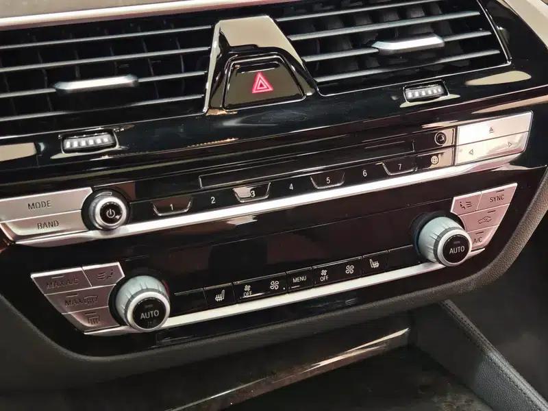 2018 BMW 5 Series Facelift 530Li Leading Edition M Sport Package — миниатюра 11