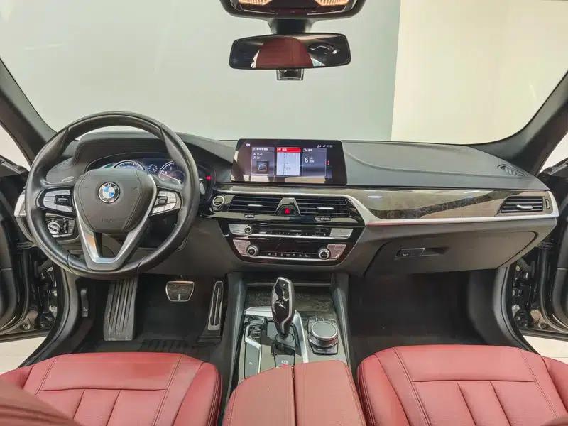 2018 BMW 5 Series Facelift 530Li Leading Edition M Sport Package — миниатюра 13