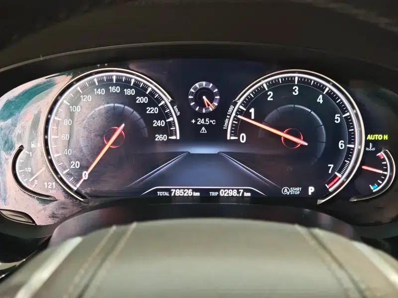 2018 BMW 5 Series Facelift 530Li Leading Edition M Sport Package — миниатюра 15