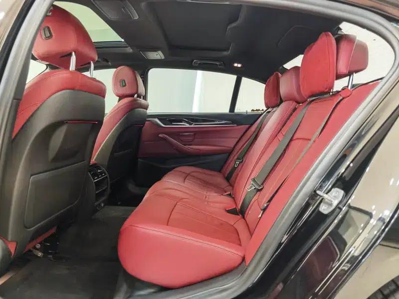 2018 BMW 5 Series Facelift 530Li Leading Edition M Sport Package — миниатюра 23