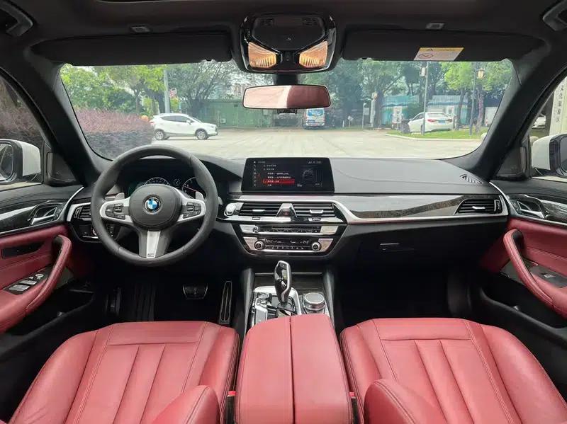 2019 BMW 5 Series Facelift 530Li Leading Edition M Sport Package — миниатюра 14