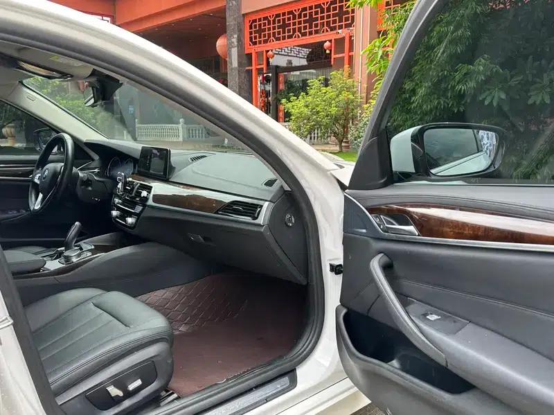 2018 BMW 5 Series 525Li Luxury Package — миниатюра 7