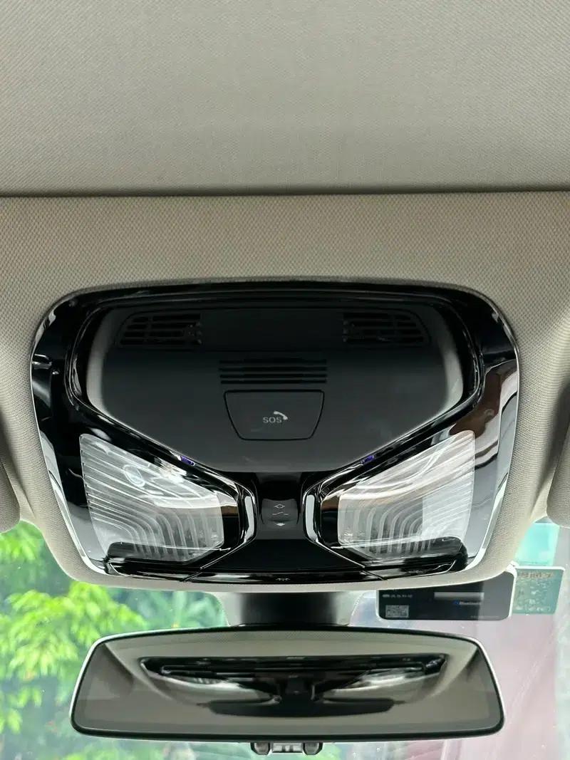 2018 BMW 5 Series 525Li Luxury Package — миниатюра 8
