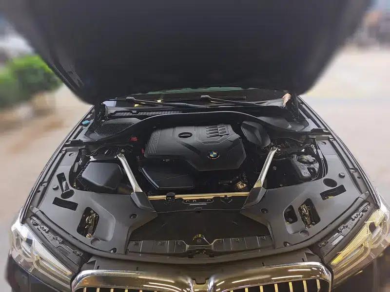 2021 BMW 5 Series 525Li M Sport Package — миниатюра 19
