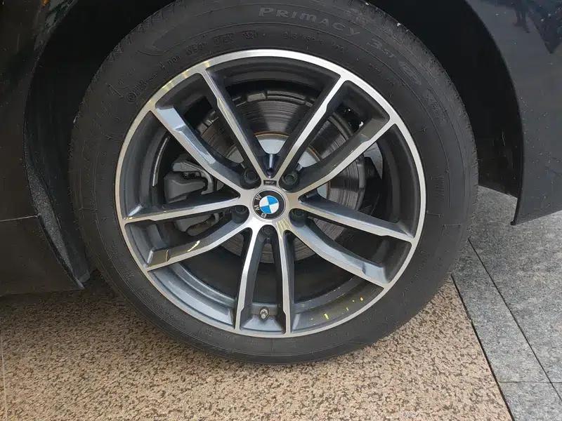 2021 BMW 5 Series 525Li M Sport Package — миниатюра 20