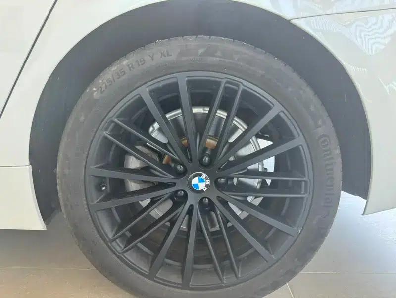 2019 BMW 5 Series Facelift 530Li Leading Edition M Sport Package — миниатюра 5