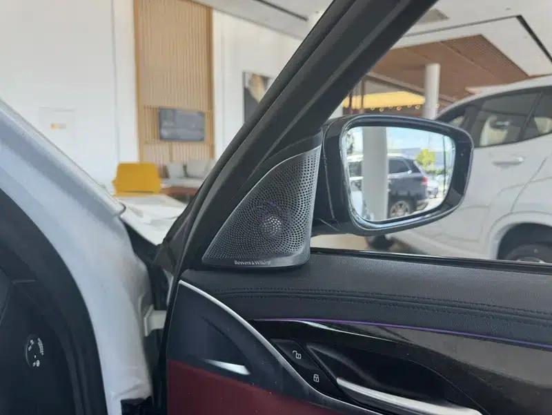 2019 BMW 5 Series Facelift 530Li Leading Edition M Sport Package — миниатюра 6