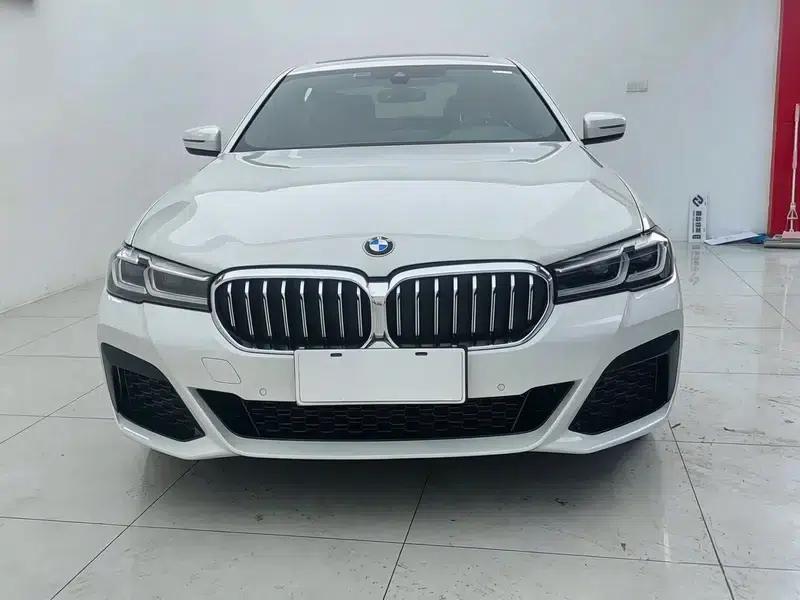 2022 BMW 5 Series 525Li M Sport Package — миниатюра 2