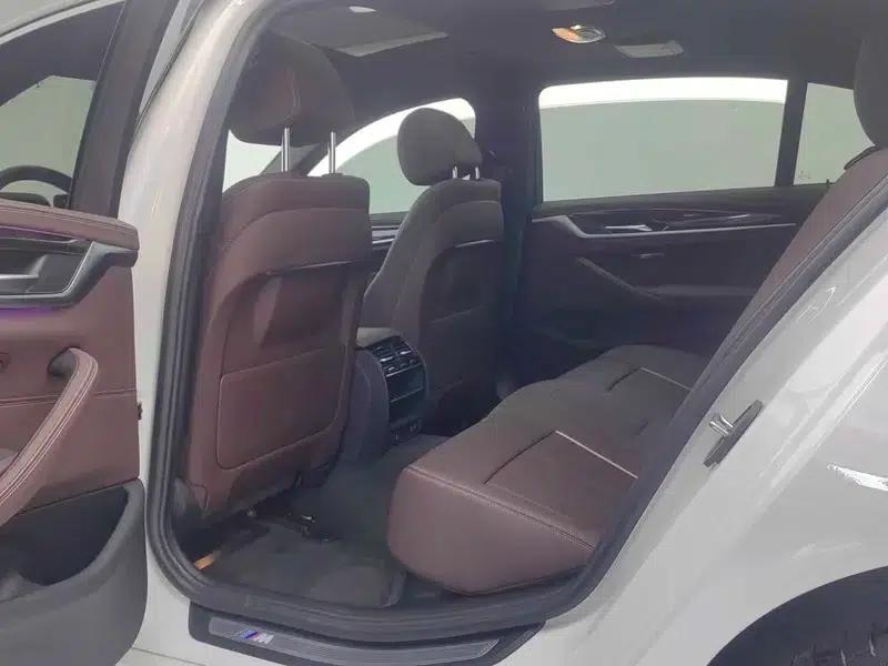 2022 BMW 5 Series 525Li M Sport Package — миниатюра 17