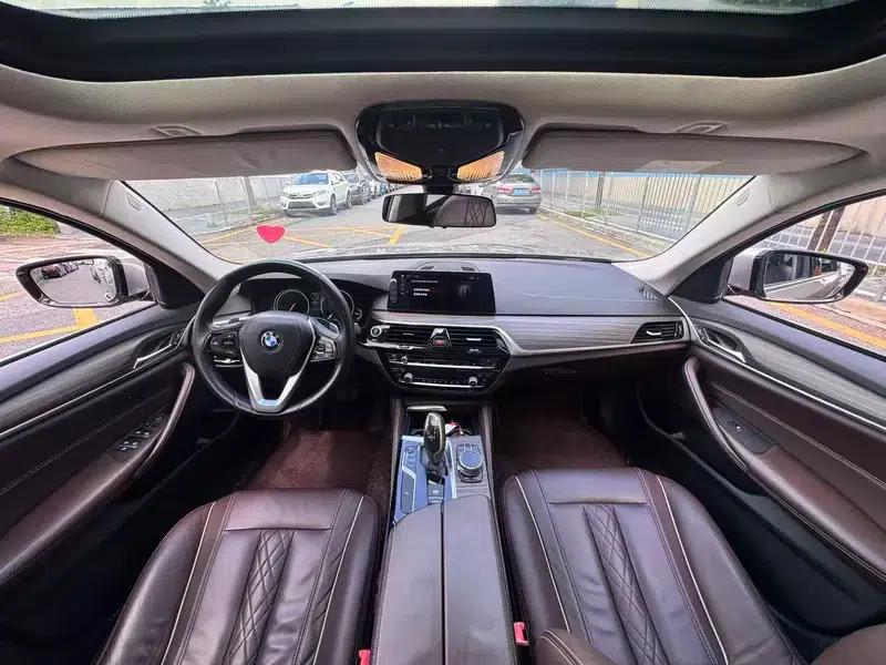 2018 BMW 5 Series 530Li Leading Luxury Package — миниатюра 8