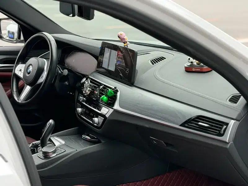 2023 BMW 5 Series 530Li Leading Luxury Package — миниатюра 14