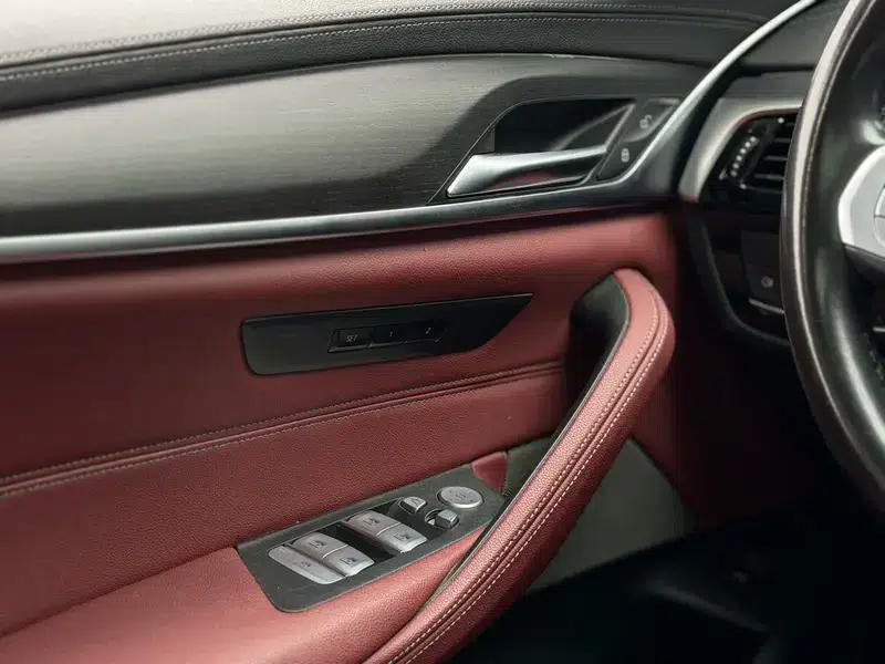 2023 BMW 5 Series 530Li Leading Luxury Package — миниатюра 18