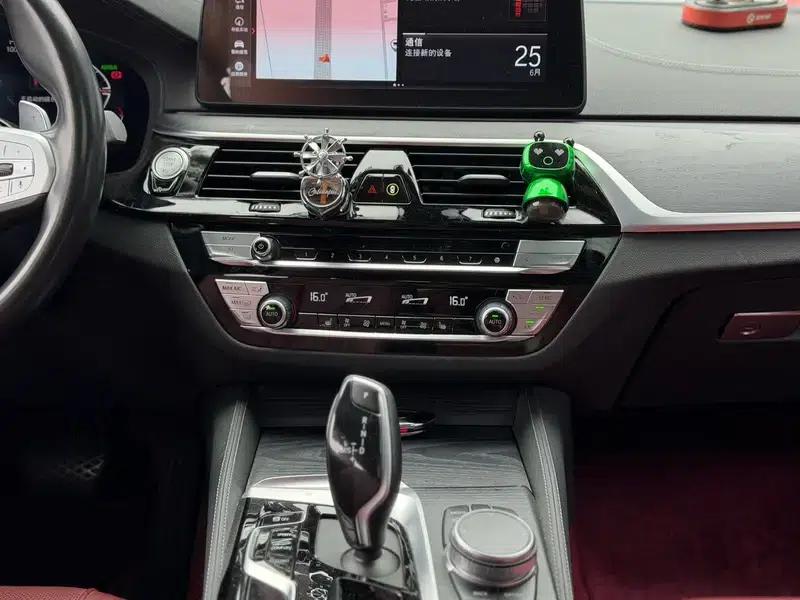 2023 BMW 5 Series 530Li Leading Luxury Package — миниатюра 6