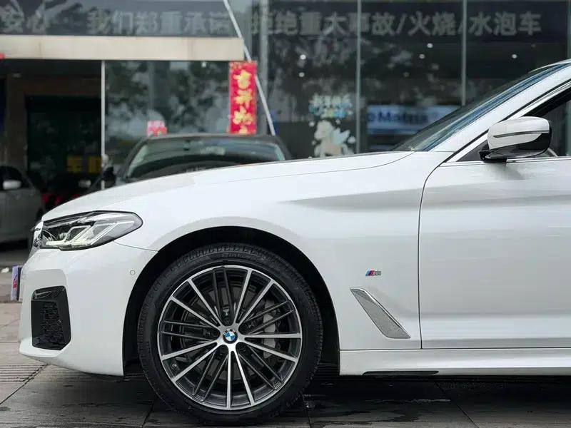 2023 BMW 5 Series 530Li Leading Luxury Package — миниатюра 8