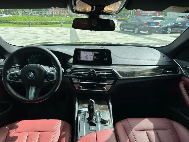 2018 BMW 5 Series 530Li Leading Edition M Sport Package — миниатюра 6