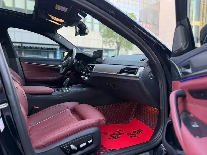 2022 BMW 5 Series Facelift 530Li Luxury M Sport Package — миниатюра 16