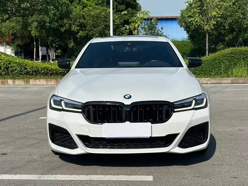 2022 BMW 5 Series 525Li M Sport Package — миниатюра 2