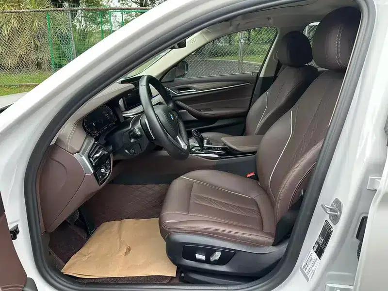 2023 BMW 5 Series 530Li Leading Luxury Package — миниатюра 18
