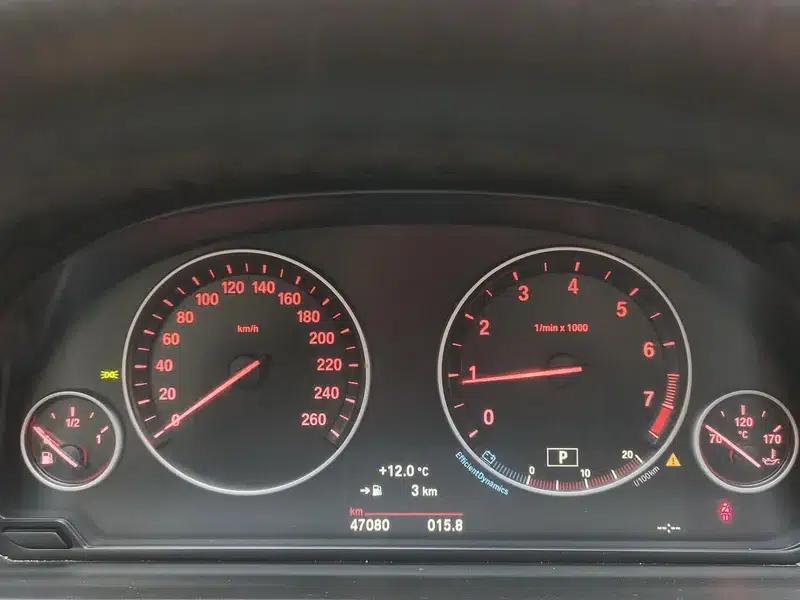 2014 BMW 5 Series 520Li Elegant Edition — миниатюра 6