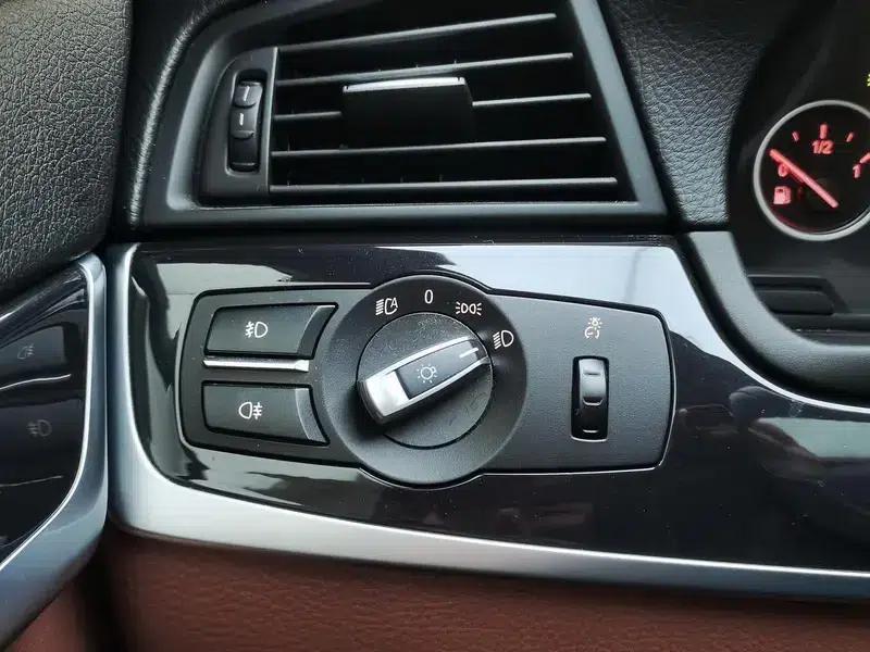 2014 BMW 5 Series 520Li Elegant Edition — миниатюра 9