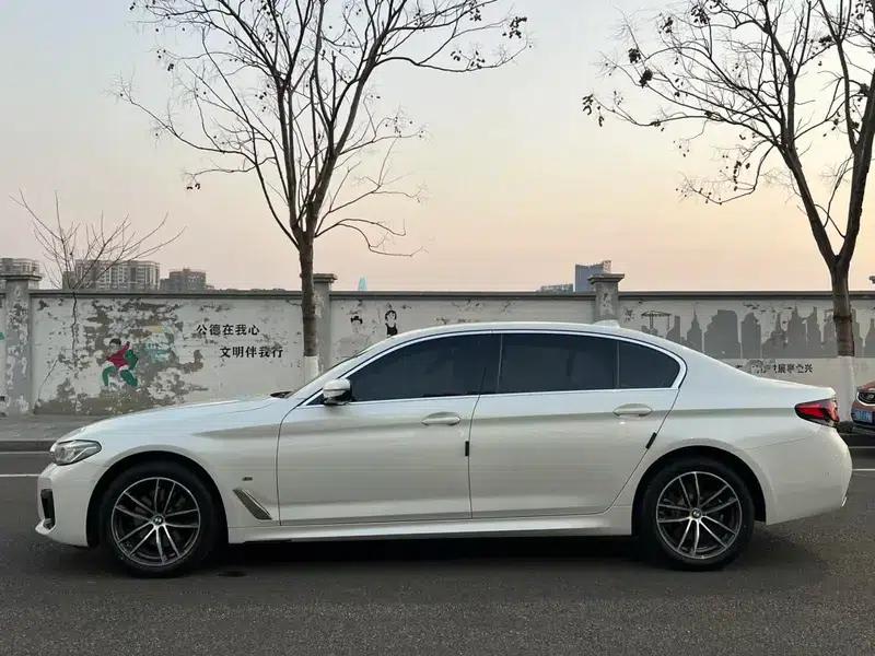 BMW 5 Series 2022 Facelift 525Li M Sport Package — миниатюра 4